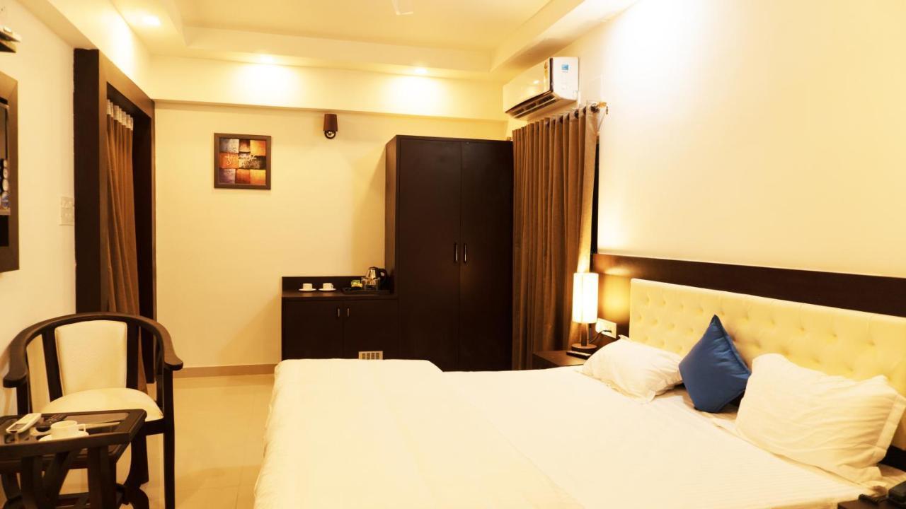 Hotel Max Inn Bhāgalpur Екстериор снимка