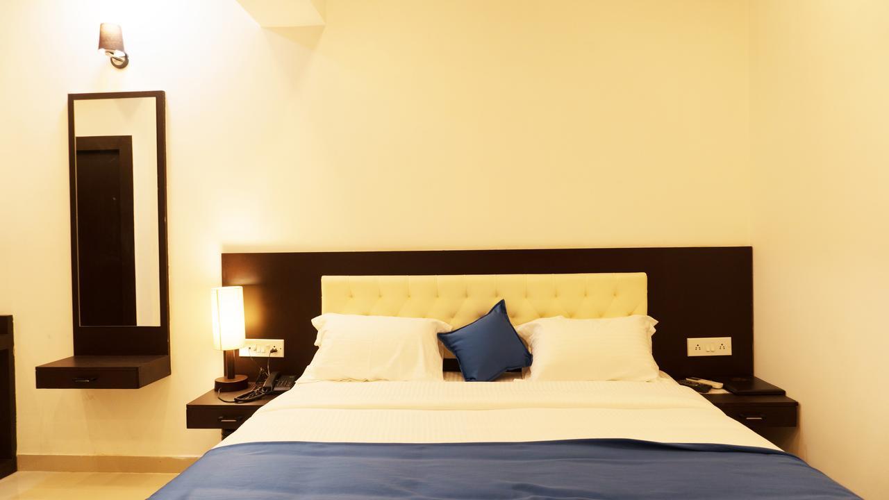 Hotel Max Inn Bhāgalpur Екстериор снимка